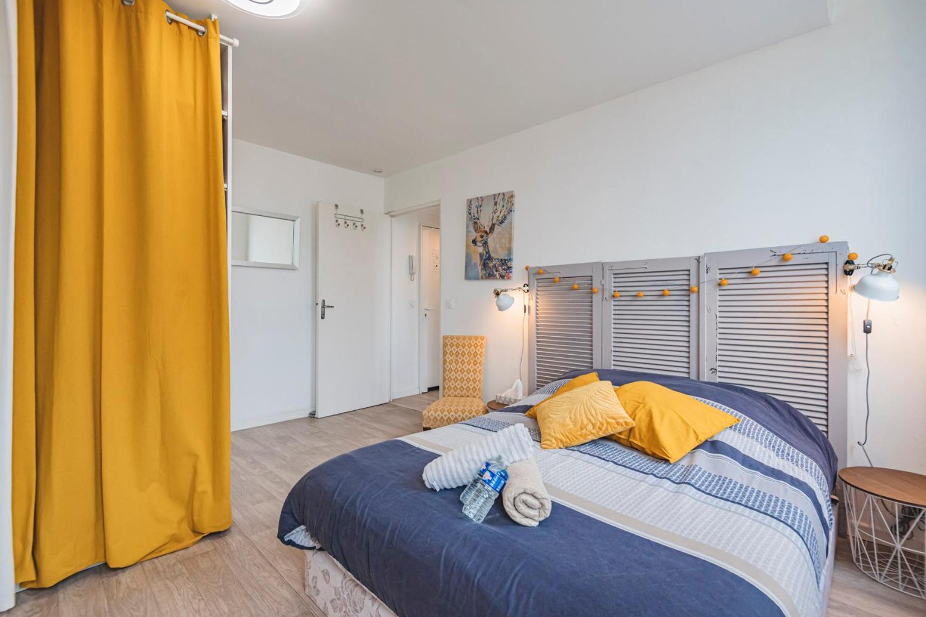 Joli Studio"Le Clair Logis" Gare Centre Petit Dejeuner Possible Реймс Екстериор снимка